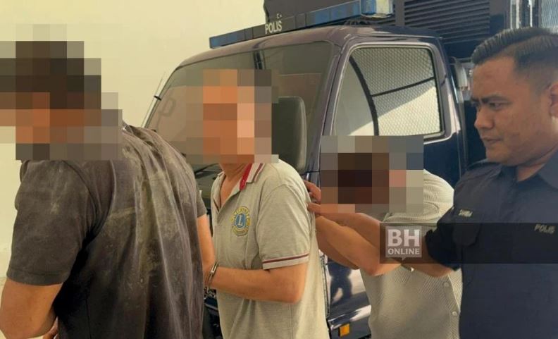 Peniaga direman 2 hari selepas rosakkan tiga mesin palang parkir di Kangar