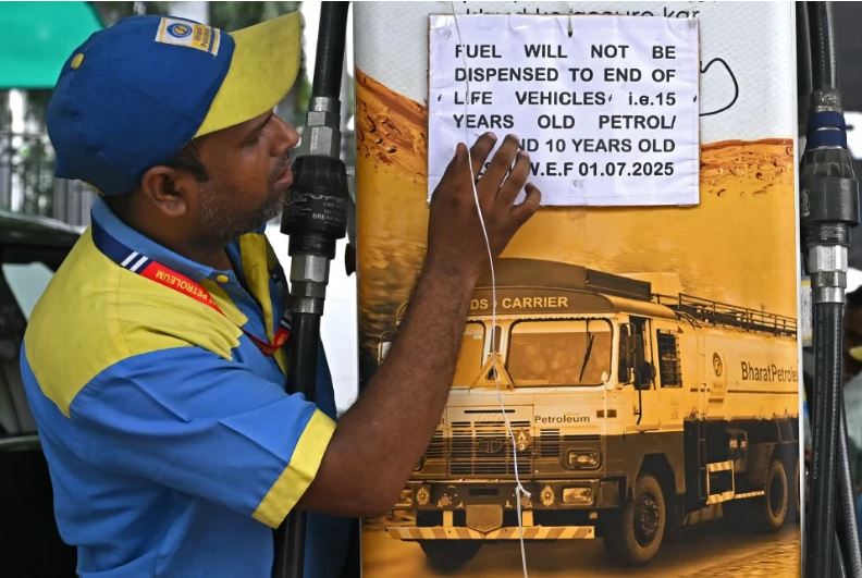 New Delhi larang jualan bahan api kepada kereta lama