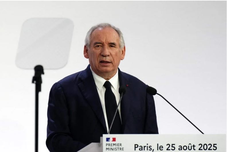 Kerajaan Perancis berisiko tumbang kerana belanjawan