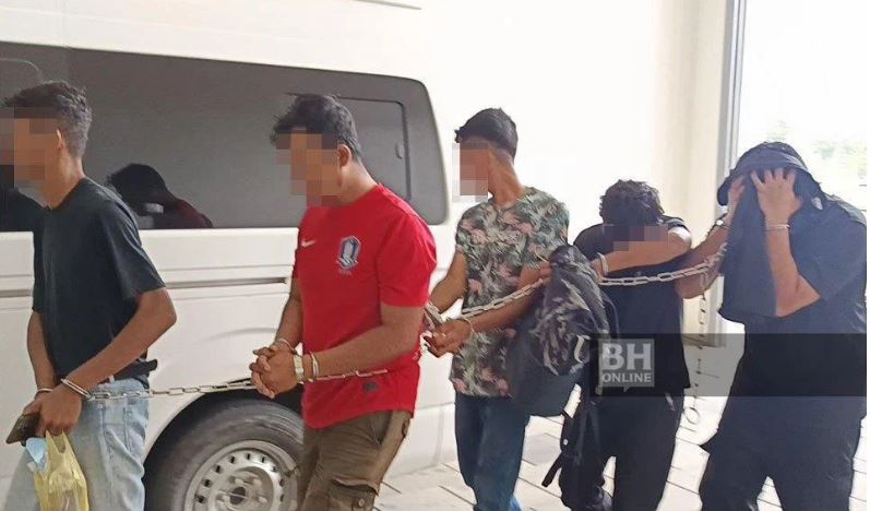 Didakwa buat amang seksual fizikal terhadap remaja lelaki, fasilitator motivasi dihadap ke mahkamah