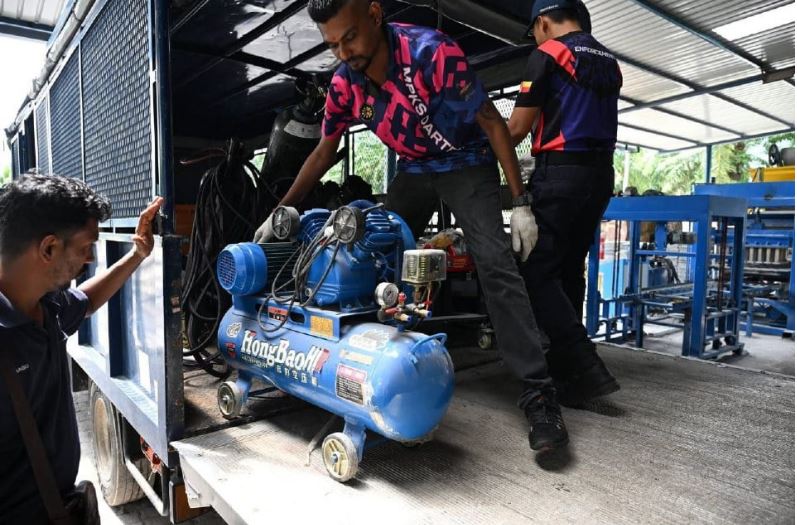 Dua premis beroperasi tanpa kebenaran di serbu, diarah tutup