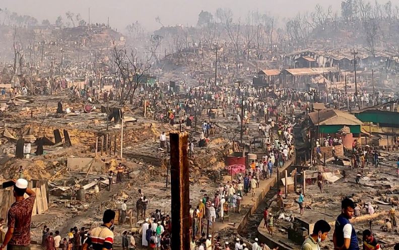 Kebakaran kem pelarian Rohingya di Bangladesh rosakkan puluhan tempat tinggal