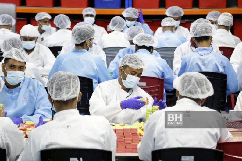 Penduduk bukan warganegara di Malaysia berkurangan kepada 3.38 juta orang