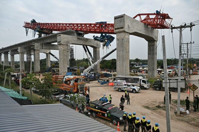 Kren runtuh di Thailand hempap tren, 32 maut