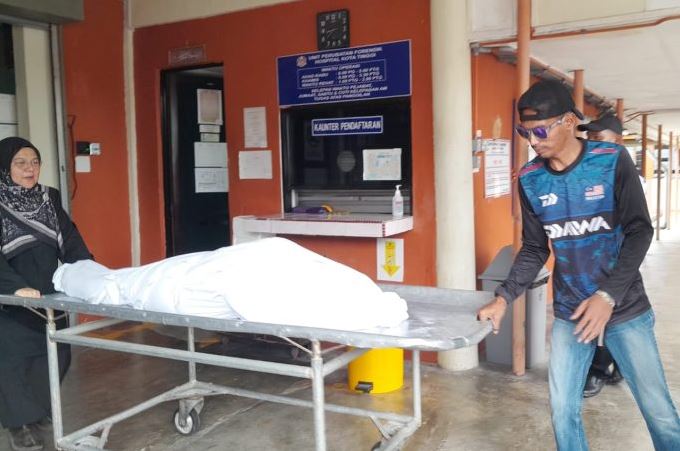 Suami pilu lihat isteri, bayinya terperangkap dalam kereta sebelum ajal